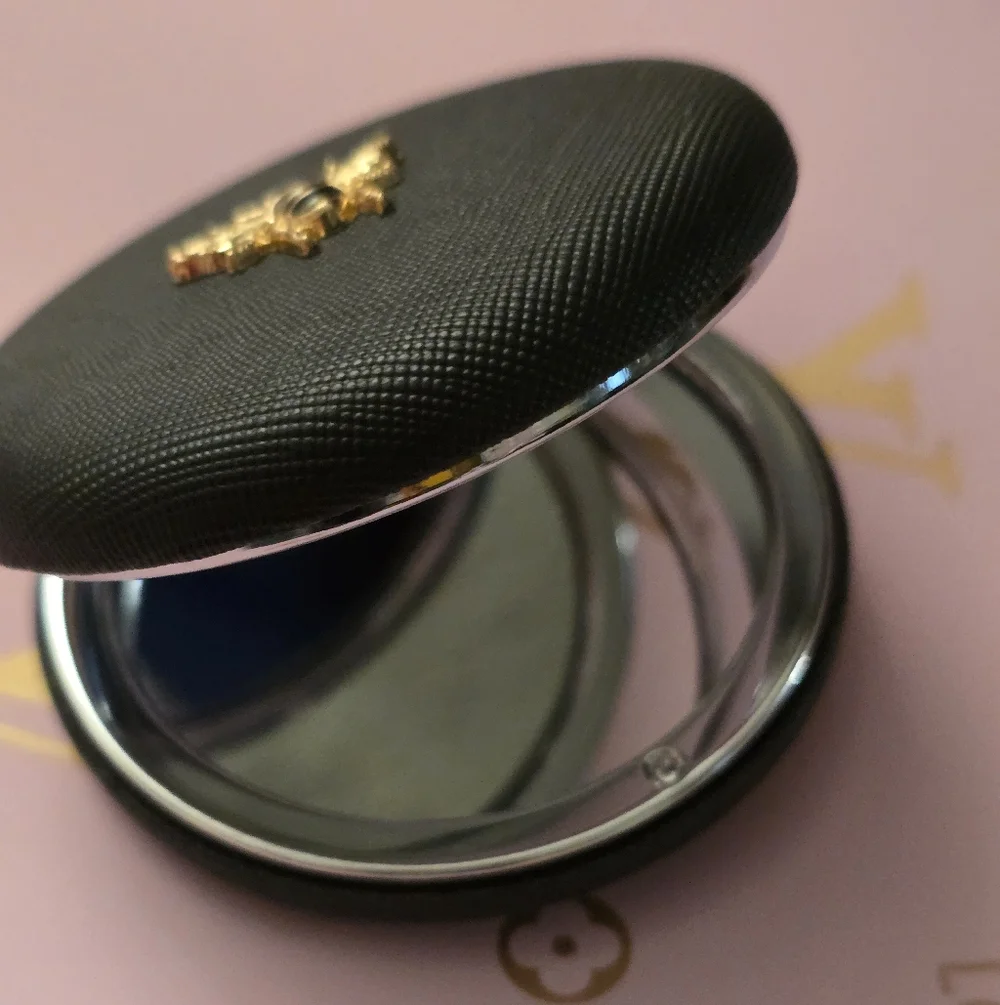 Beautiful Bee Compact Mirror NEW